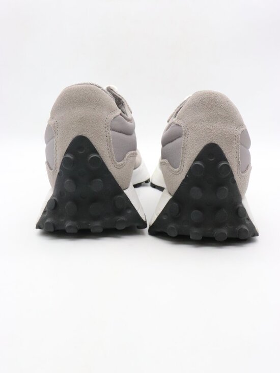 Athletic_Shoes